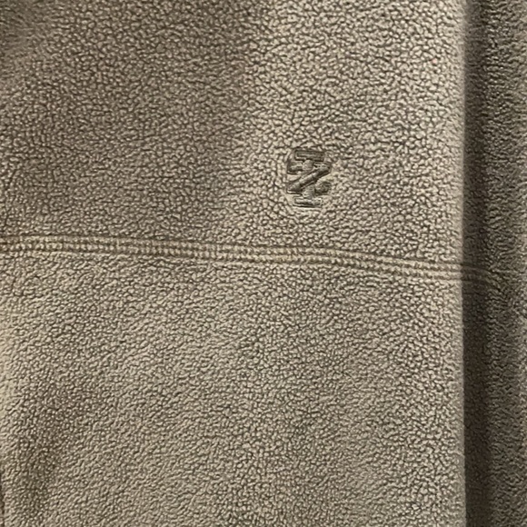 Izod large green zip up fleece. - Picture 2 of 5
